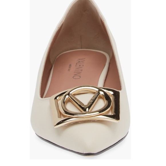 Valentino Elegant Cream Flats Sz 9 - Picture 3 of 9